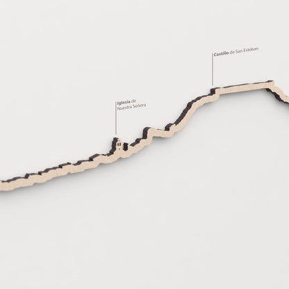 Skyline San Esteban de Gormaz – detalle de la Iglesia de Nuestra Señora en madera natural.