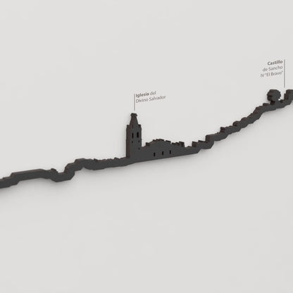 Skyline Cortegana – detalle de la Iglesia del Divino Salvador en madera negra.