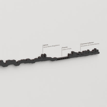 Skyline Ribadesella – detalle de la Iglesia Santa María Magdalena en madera negra.