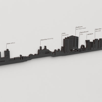 Skyline Oslo – detalle de Oslo rådhus en madera negra.