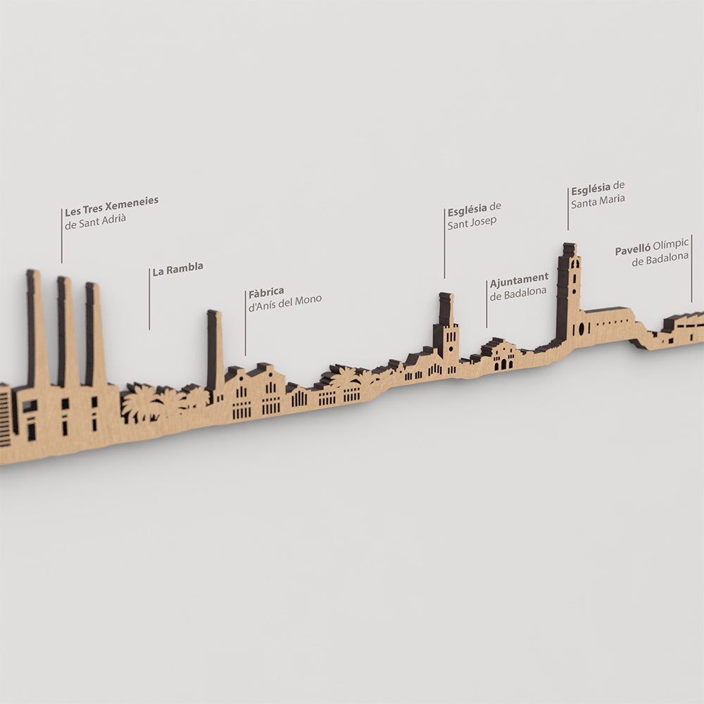 Skyline Badalona – detalle del Pavelló Olímpic de Badalona en madera marrón.