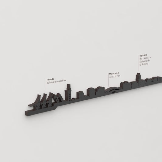 Detalle del Puerto Bahía de Algeciras en la silueta skyline de madera.