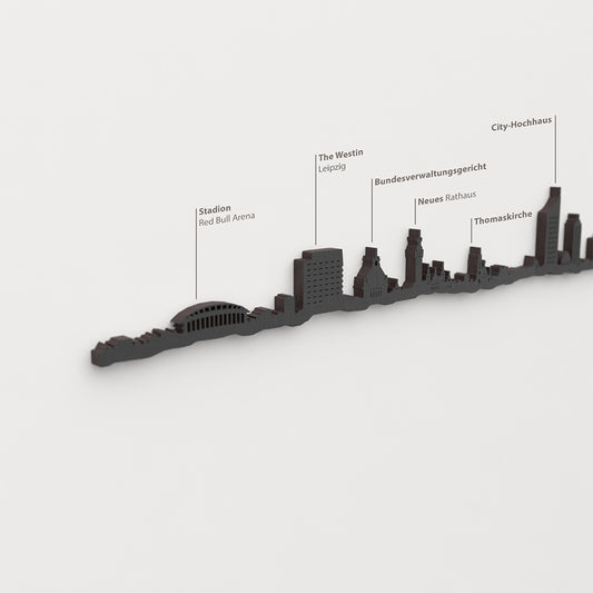 Skyline Leipzig – detalle del Red Bull Arena en madera negra.