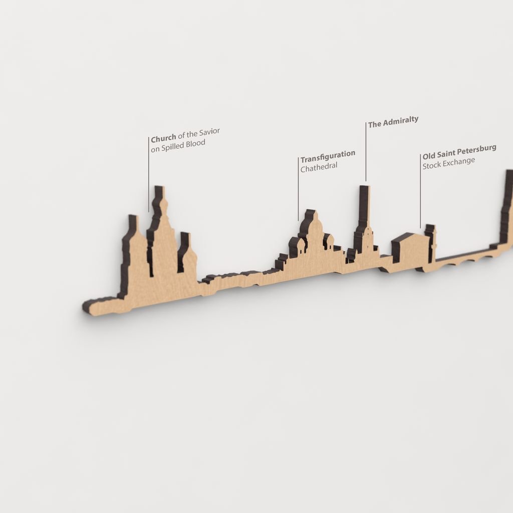 Vista detallada de The Admiralty en el skyline de Saint Petersburg color marrón.