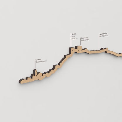 Vista detallada de la Torre de la Pólvora en el skyline de Almería color marrón.