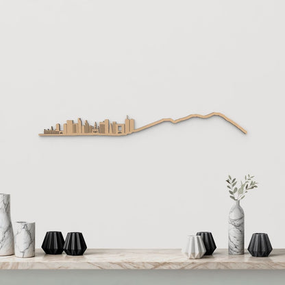 Idea de regalo original: la silueta del skyline de Caracas en madera natural.