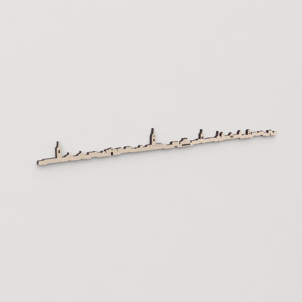 Idea de regalo original: la silueta del skyline de Ciudad Real en madera natural.