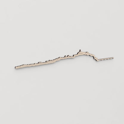 Idea de regalo original: la silueta del skyline de Coimbra en madera natural.