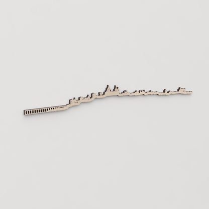 Regalo original: silueta skyline Évora en madera natural.