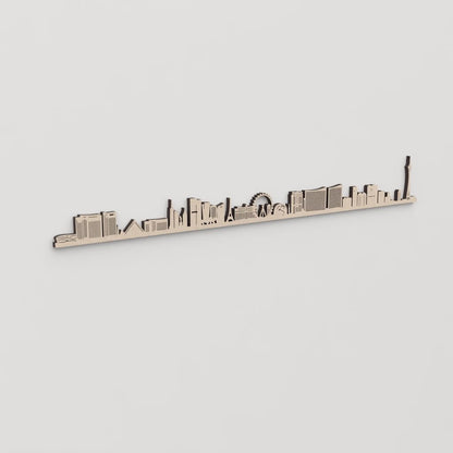 Regalo original: silueta skyline Las Vegas en madera natural.