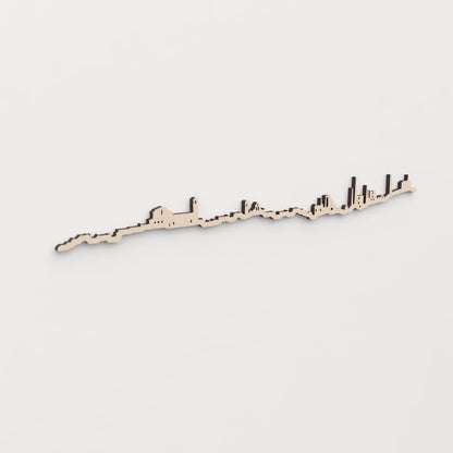 Regalo original: silueta skyline Linares en madera natural.