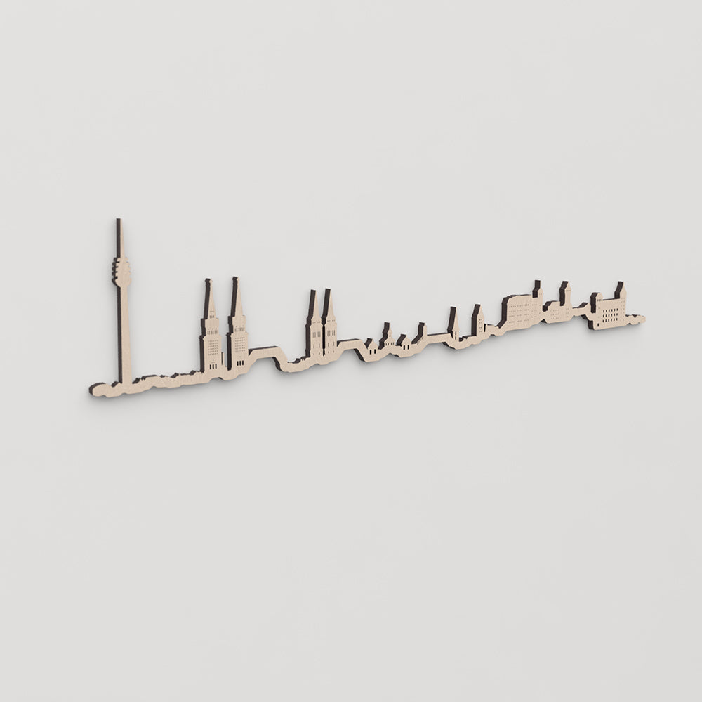 Regalo original: silueta skyline Nuremberg en madera natural.