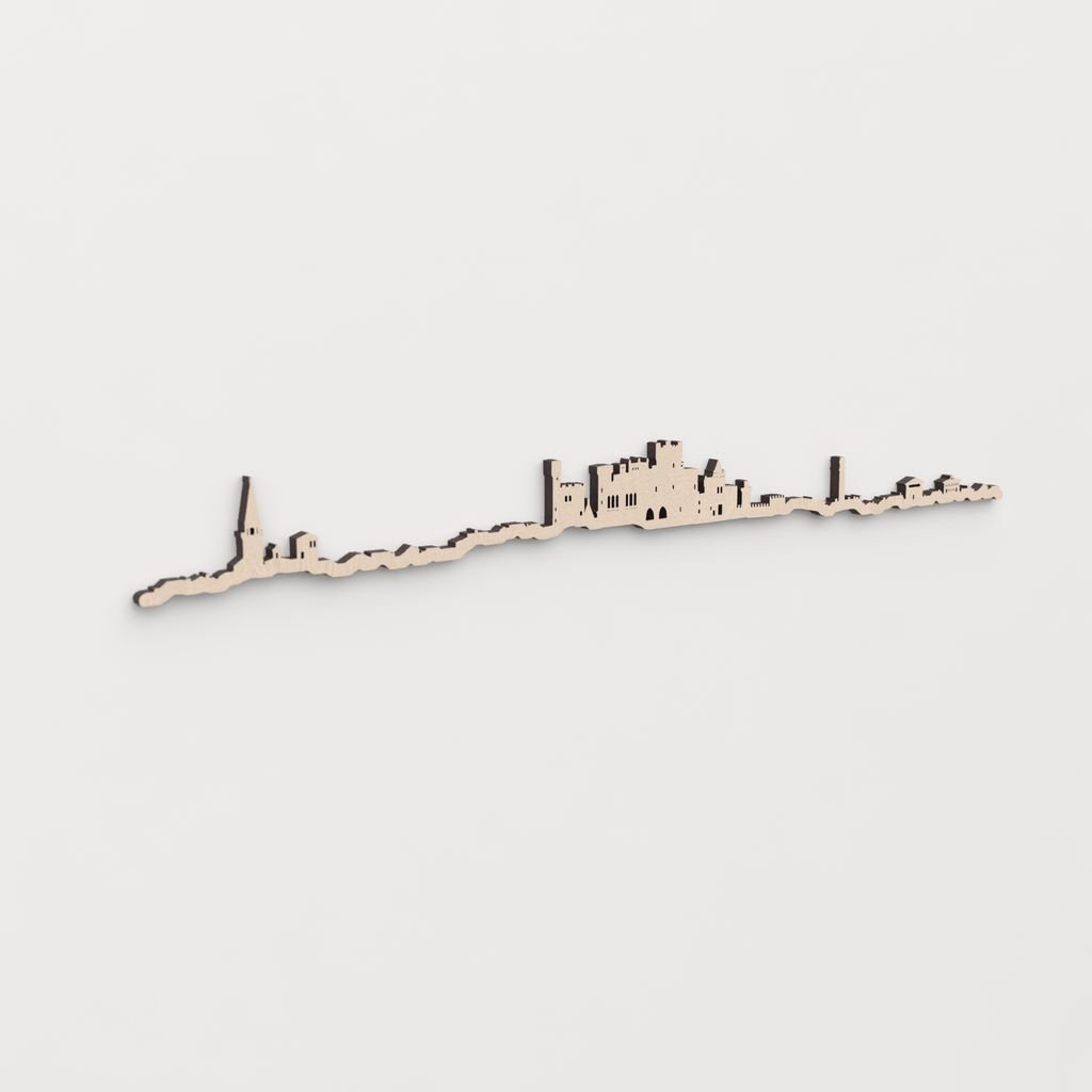 Regalo original: silueta skyline Olite en madera natural.