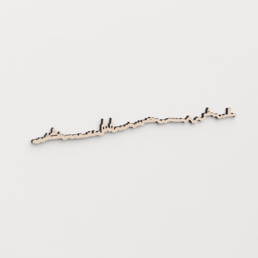 Regalo original: silueta skyline San Fernando en madera natural.