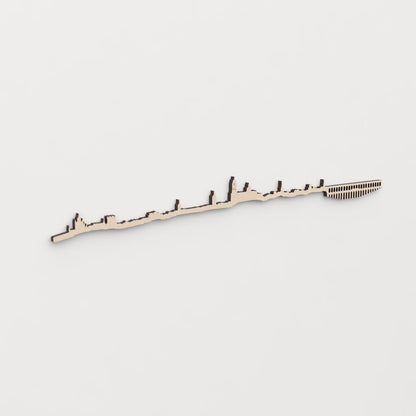 Idea de regalo original: la silueta del skyline de Segovia en madera natural.