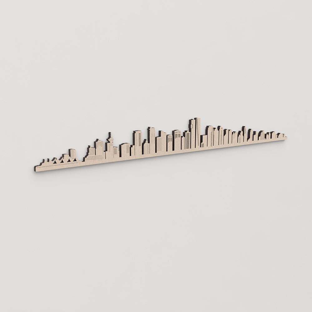 Regalo original: silueta skyline Vancouver en madera natural.