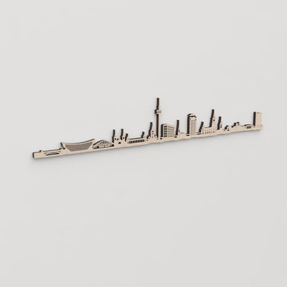 Regalo original: silueta skyline Wuppertal en madera natural.