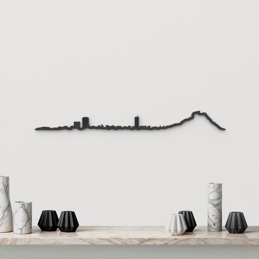 Silueta skyline de Alicante en madera color negro para decoración mural.