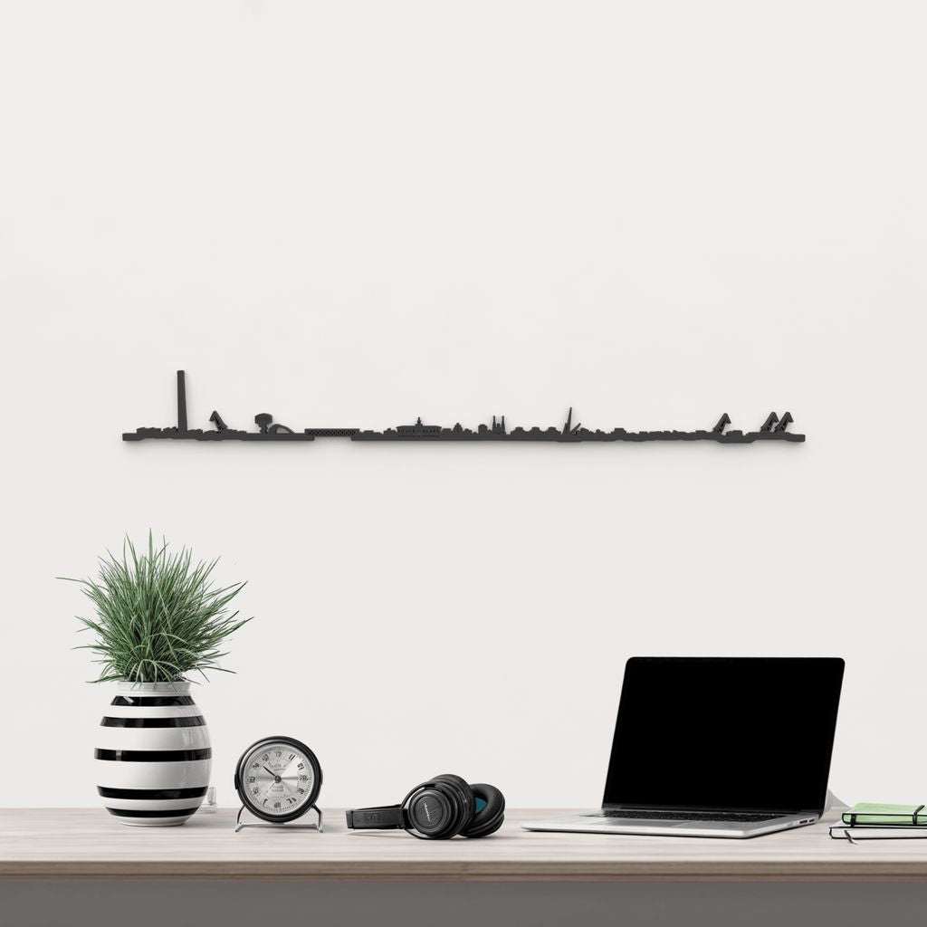 Silueta skyline de Avilés en madera de abedul color negro para decoración mural.