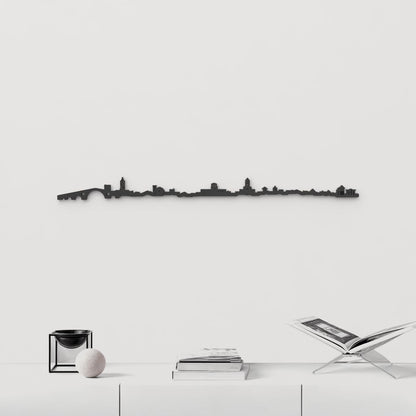 Silueta skyline de Camprodon en madera color negro para decoración mural.