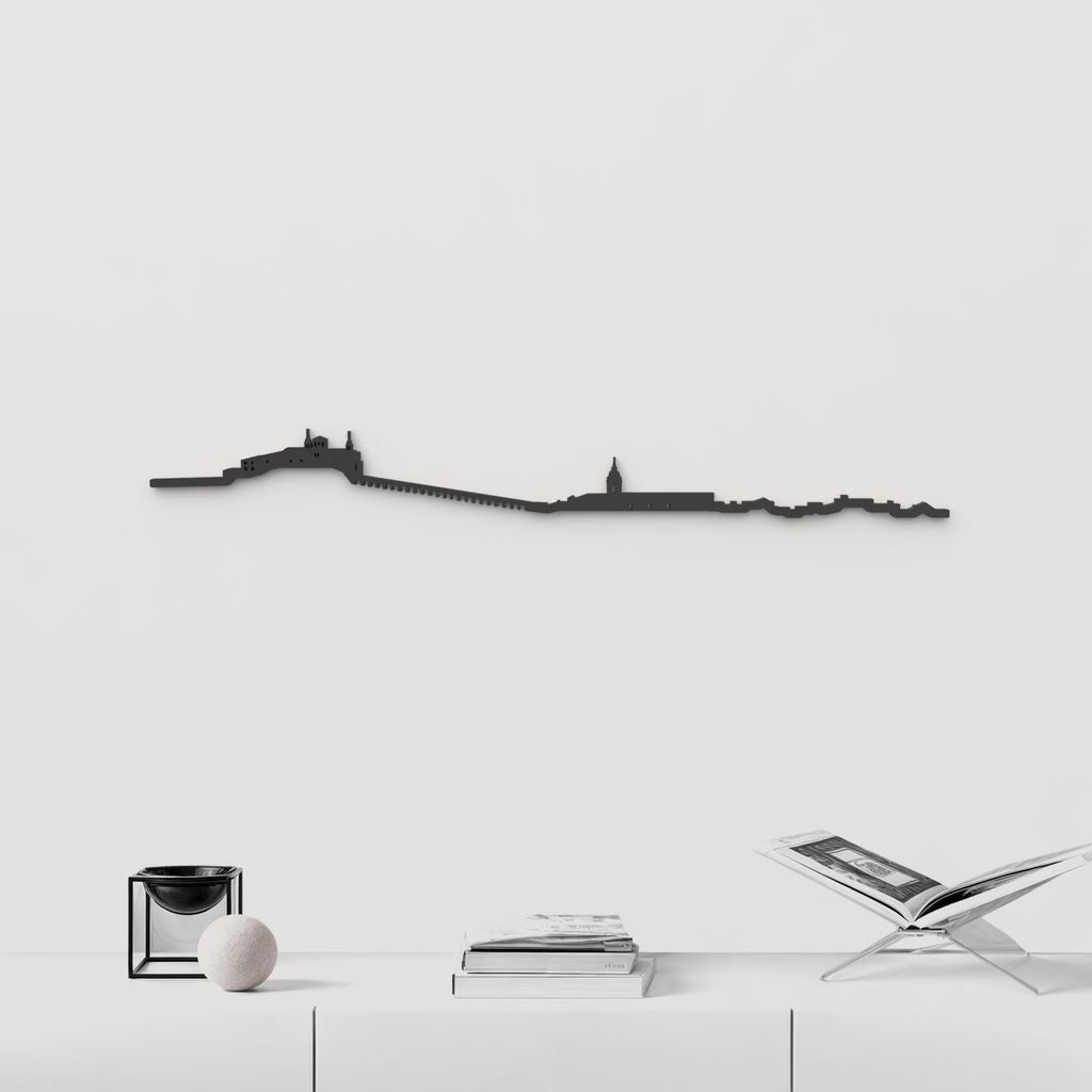 Silueta skyline de Cascante en madera color negro para decoración mural.