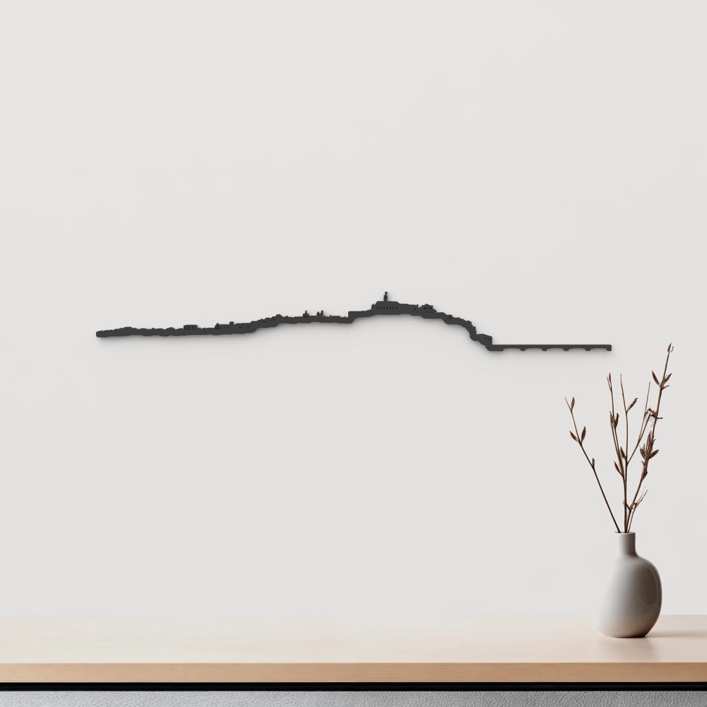 Silueta skyline de Coimbra en madera color negro para decoración mural.