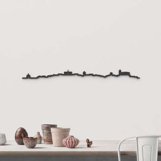 Silueta skyline de Covaleda en madera color negro para decoración mural.