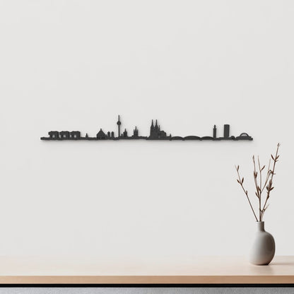 Detalle del Kölner Dom en la silueta de madera del skyline de Köln.