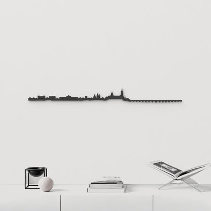 Silueta skyline de Salamanca en madera color negro para decoración mural.