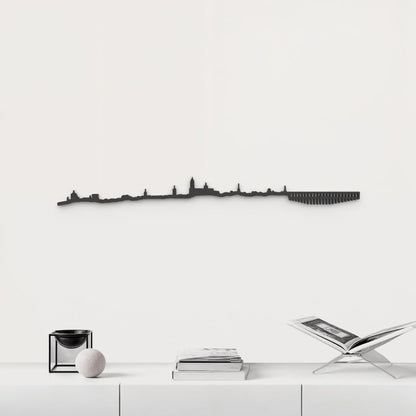 Silueta skyline de Segovia en madera de abedul color negro para decoración mural.