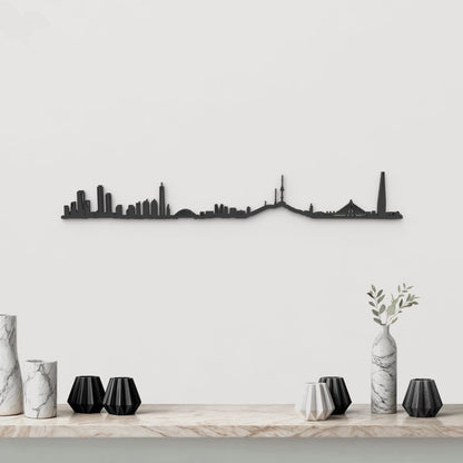 Silueta skyline de Seoul en madera color negro para decoración mural.