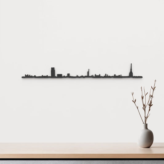 Silueta skyline de Torino en madera de abedul color negro para decoración mural.