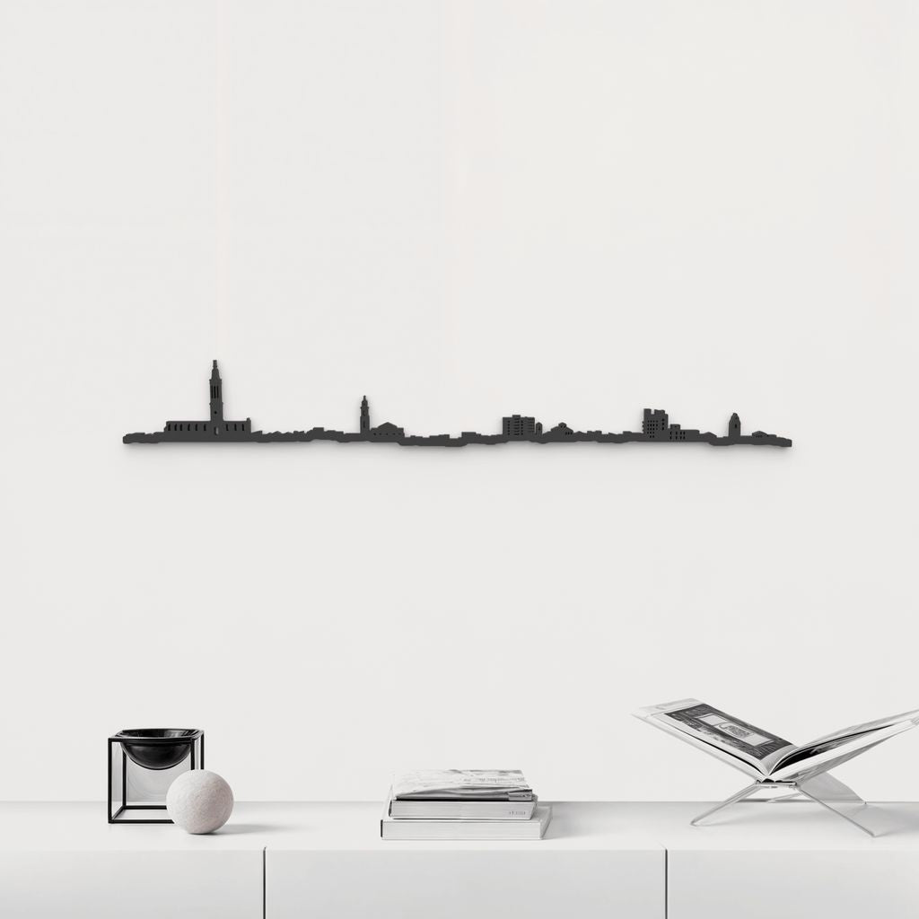 Silueta skyline de Valls en madera de abedul color negro para decoración mural.