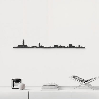 Silueta skyline de Valls en madera de abedul color negro para decoración mural.
