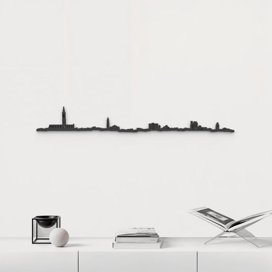 Silueta skyline de Valls en madera de abedul color negro para decoración mural.