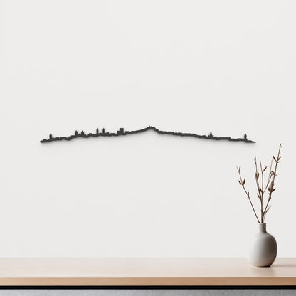 Silueta skyline de Vigo en madera de abedul color negro para decoración mural.