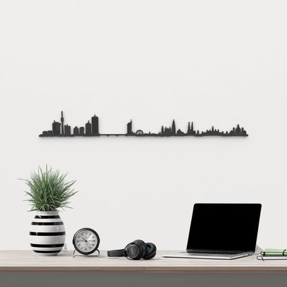 Silueta skyline de Wien en madera de abedul color negro para decoración mural.