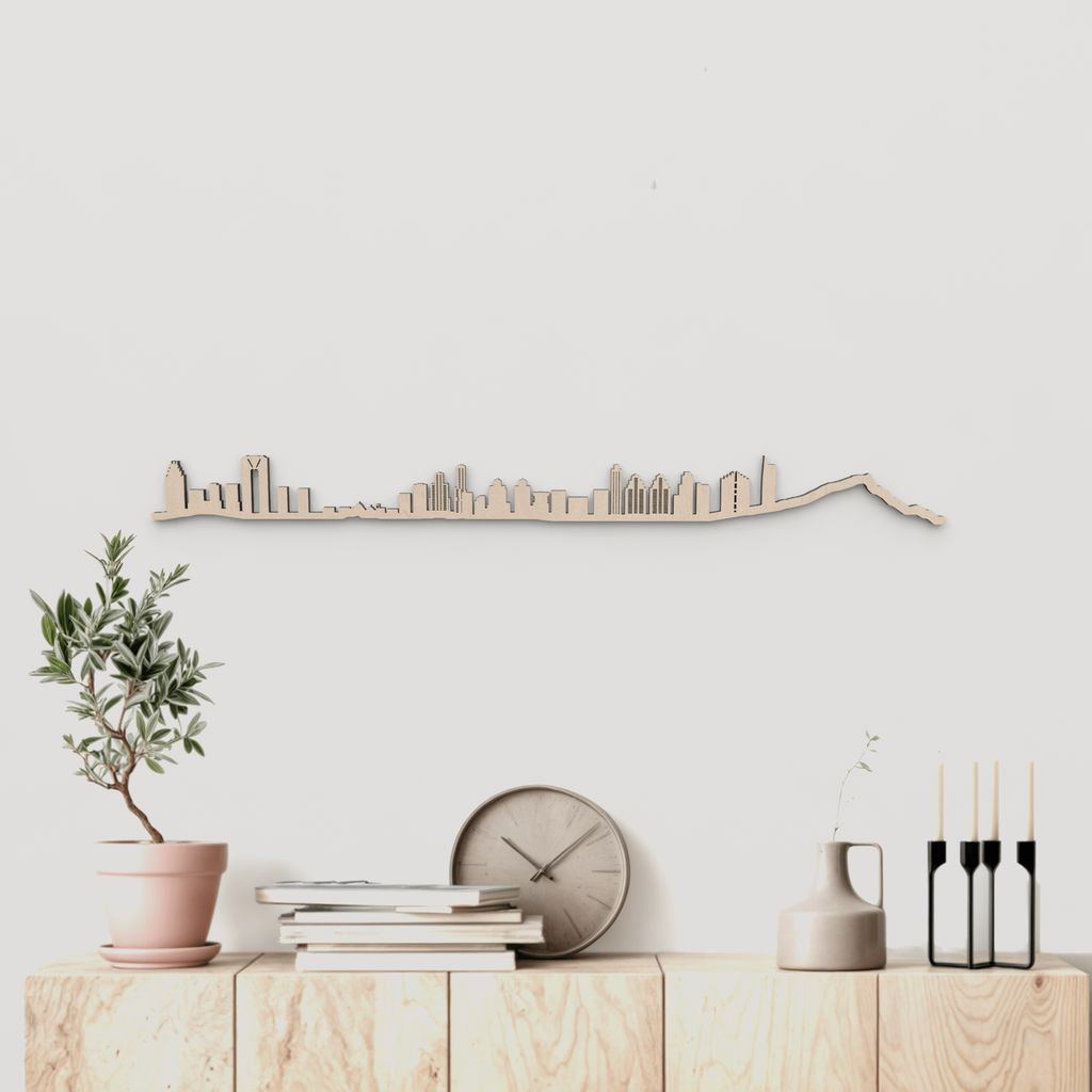 Skyline Benidorm en madera natural para decoración mural.