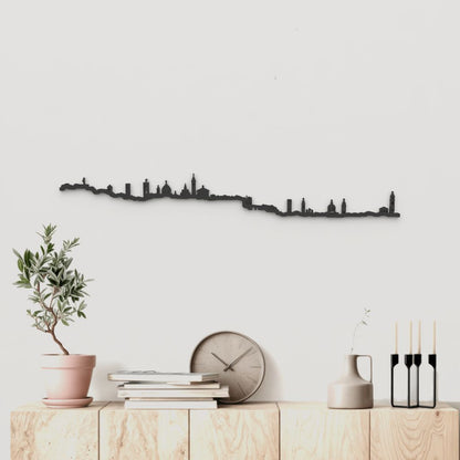 Skyline Bergamo de madera negra, silueta decorativa de pared.