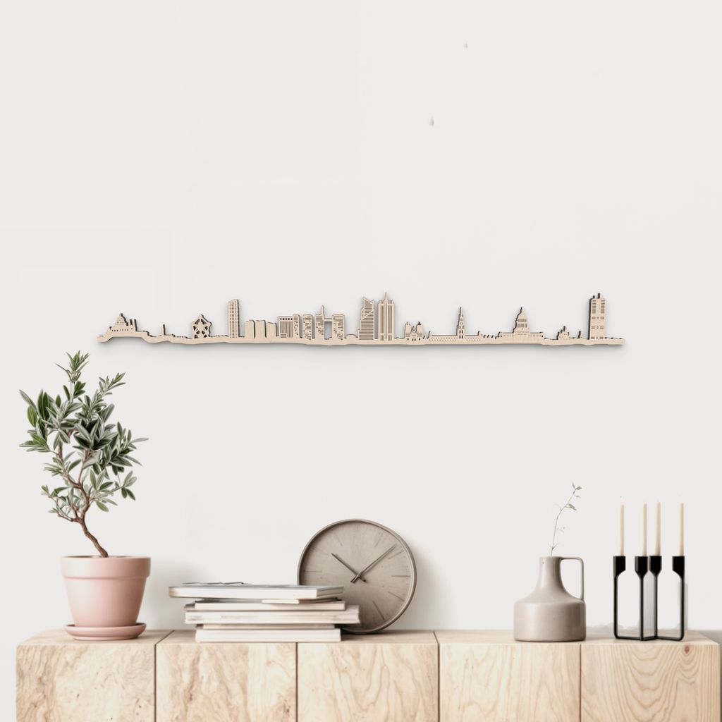 Silueta skyline de Bruxelles en madera de abedul natural para decoración mural.