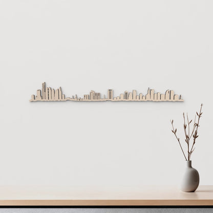 Silueta skyline de Buenos Aires en madera natural para decoración mural.