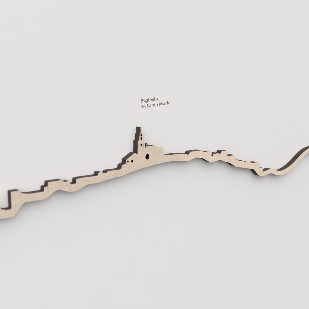 Silueta skyline de Cadaqués en madera natural para decoración mural.