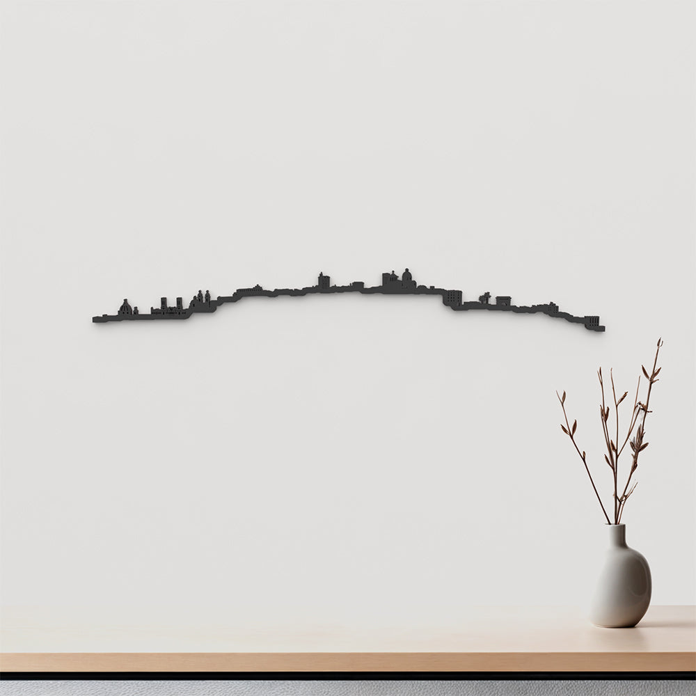 Skyline Cagliari de madera negra, silueta decorativa de pared.