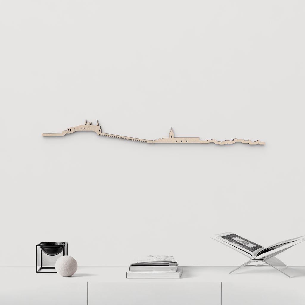 Silueta skyline de Cascante en madera natural para decoración mural.