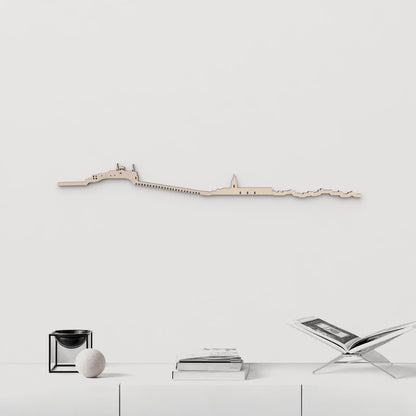 Silueta skyline de Cascante en madera natural para decoración mural.