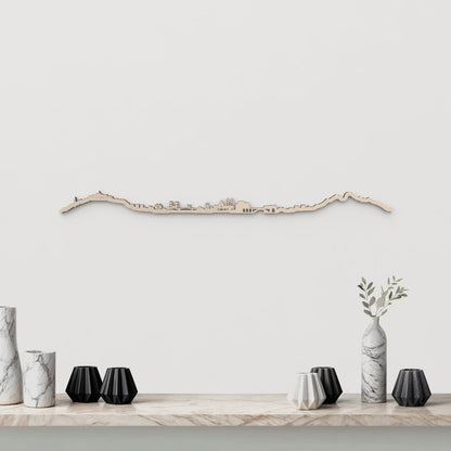 Skyline Ceuta en madera natural para decoración mural.