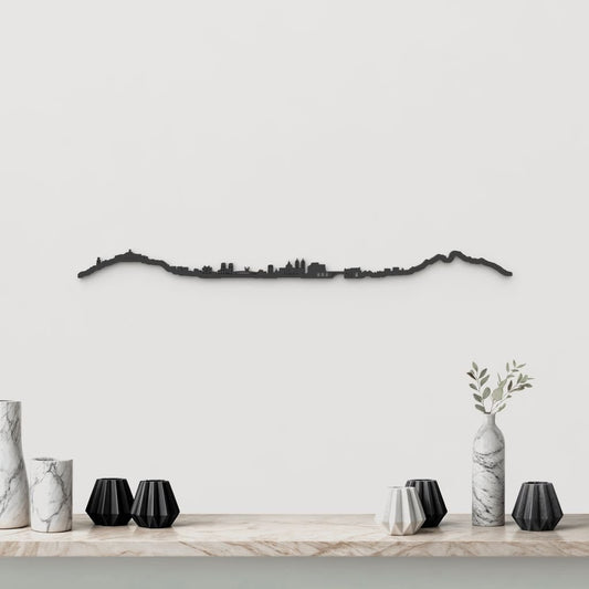 Skyline Ceuta de madera negra, silueta decorativa de pared.