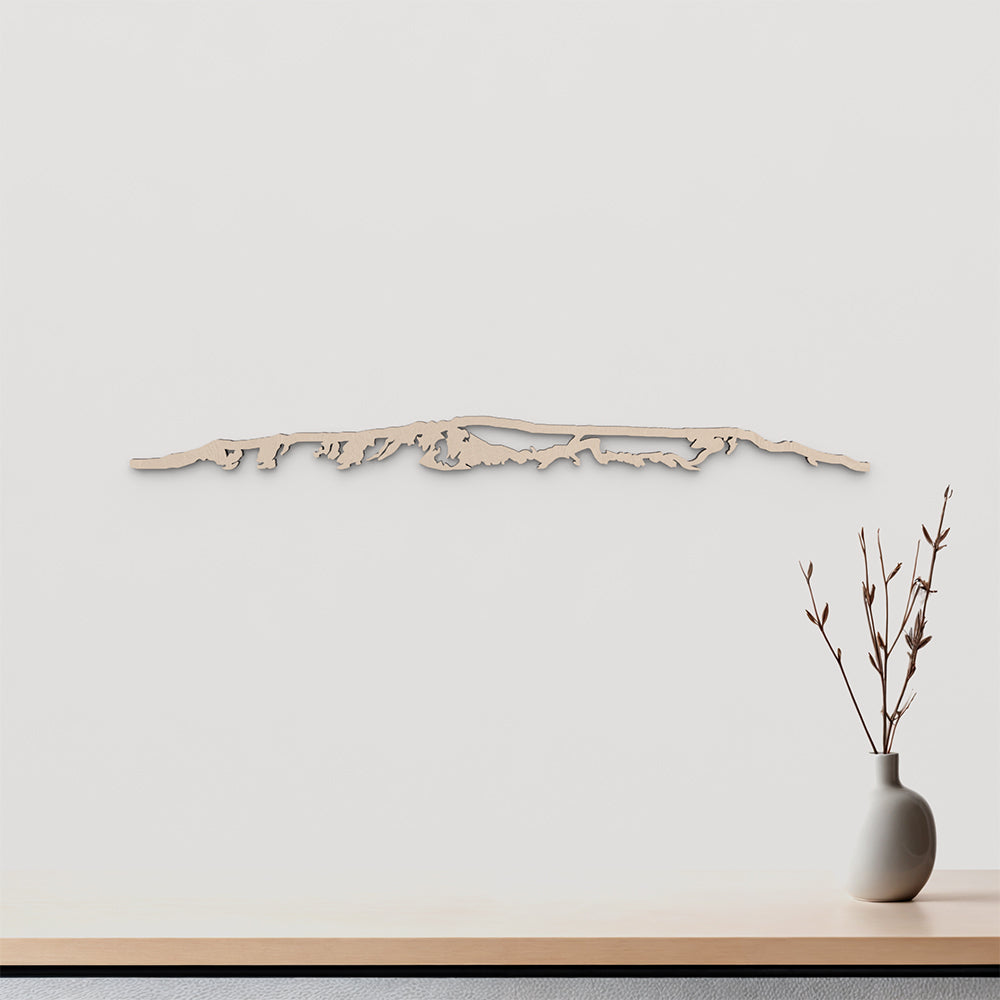 Skyline Esjan en madera natural para decoración mural.