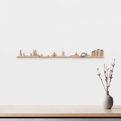 Skyline Helsinki de madera marrón para decoración de pared.