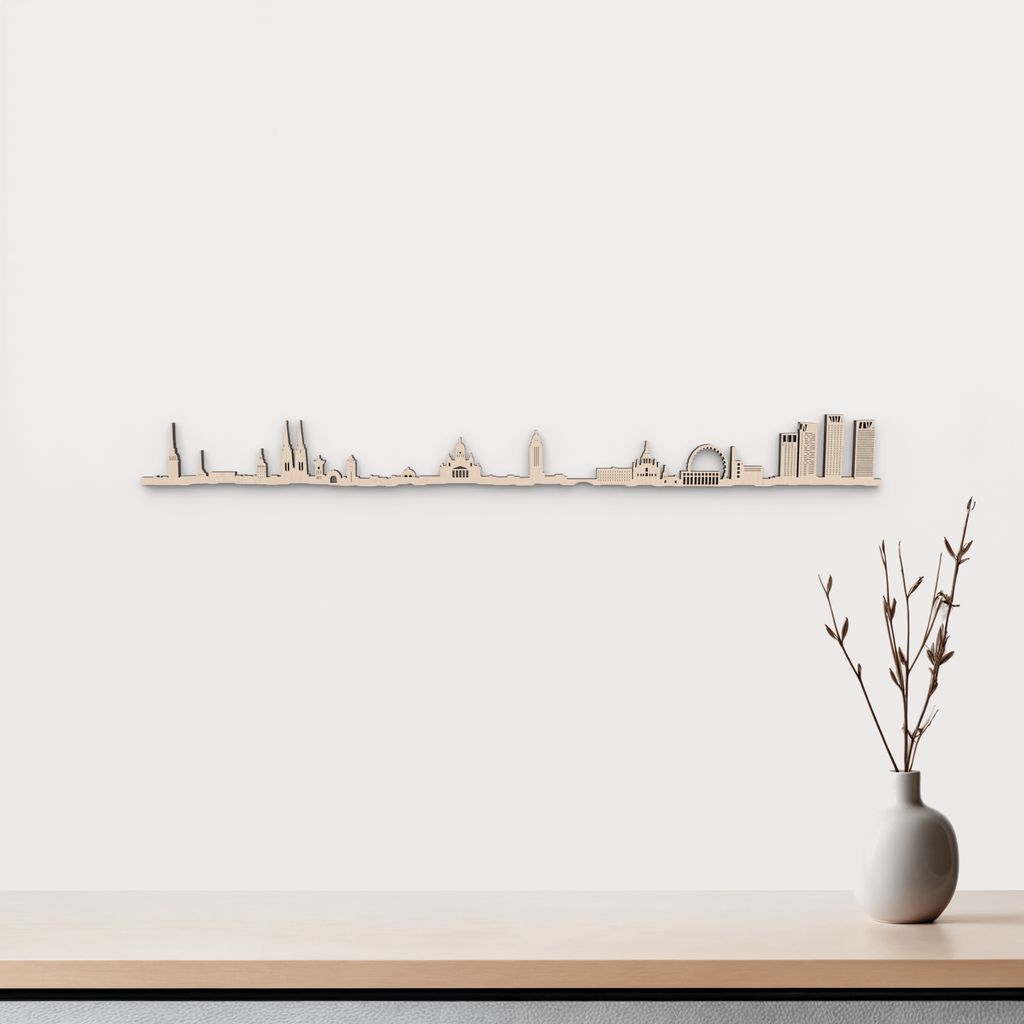 Skyline Helsinki en madera natural para decoración mural.